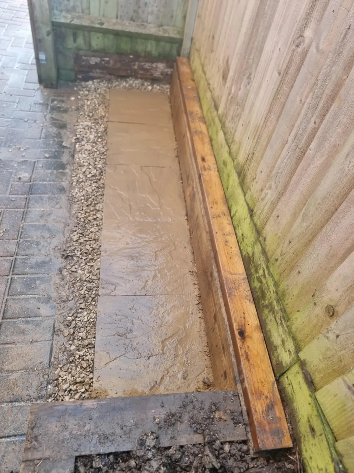After: new patio with pergola installed in an Oxfordshire garden